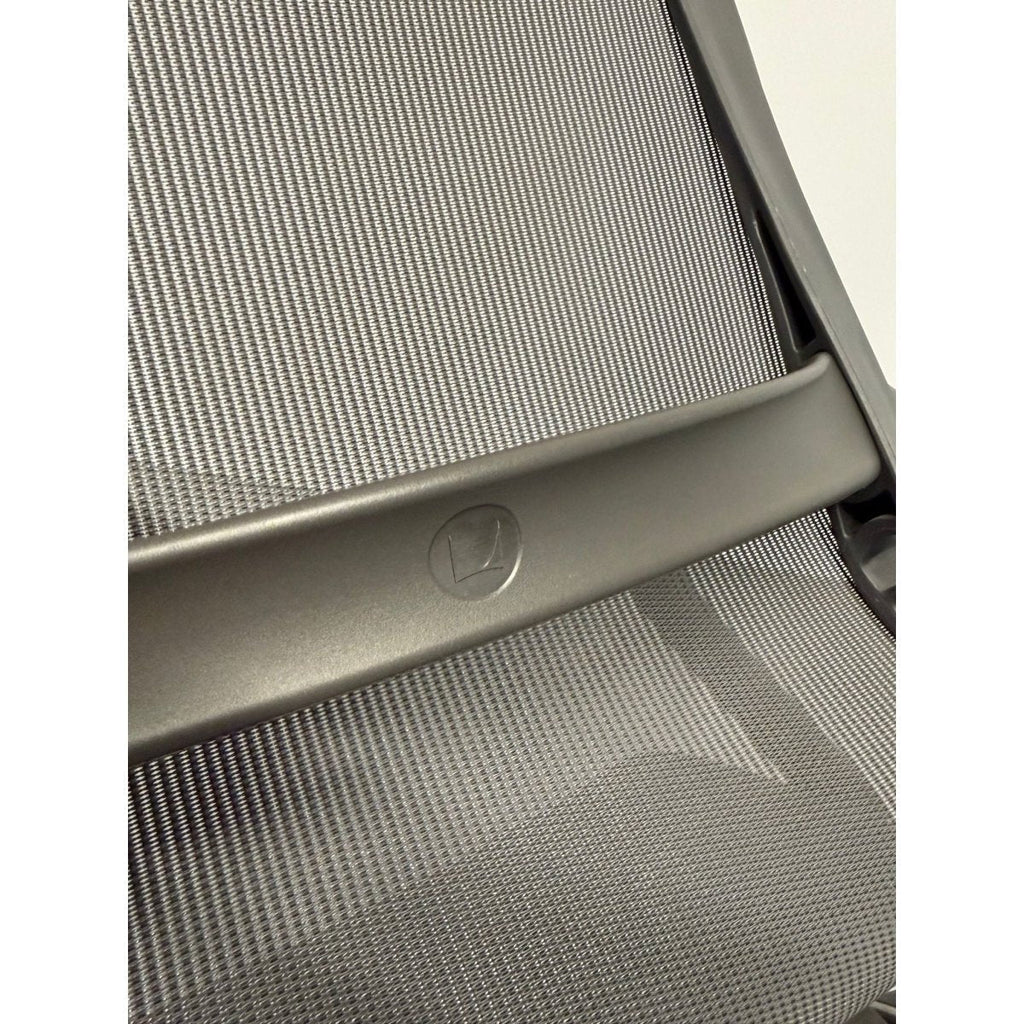 Herman Miller Setu - Chair - with Arms / Graphite Grey - thegoodchairs