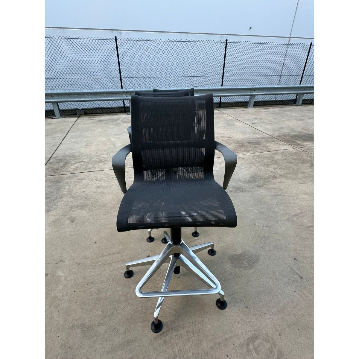 Herman Miller Setu - Stool - thegoodchairs
