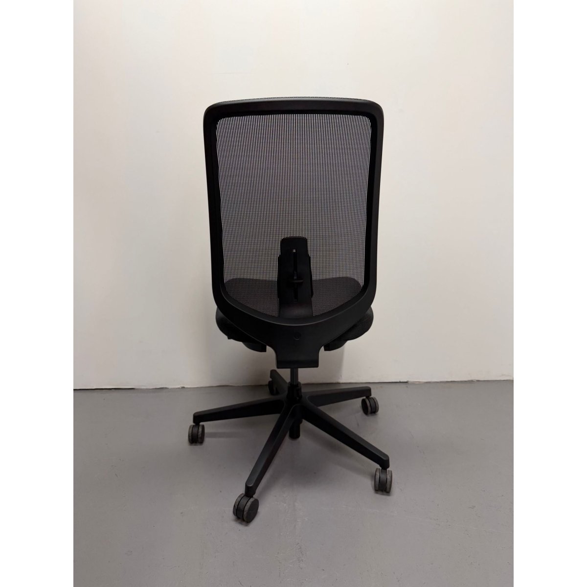 Herman Miller Verus - Suspension Back Task Chair - thegoodchairs