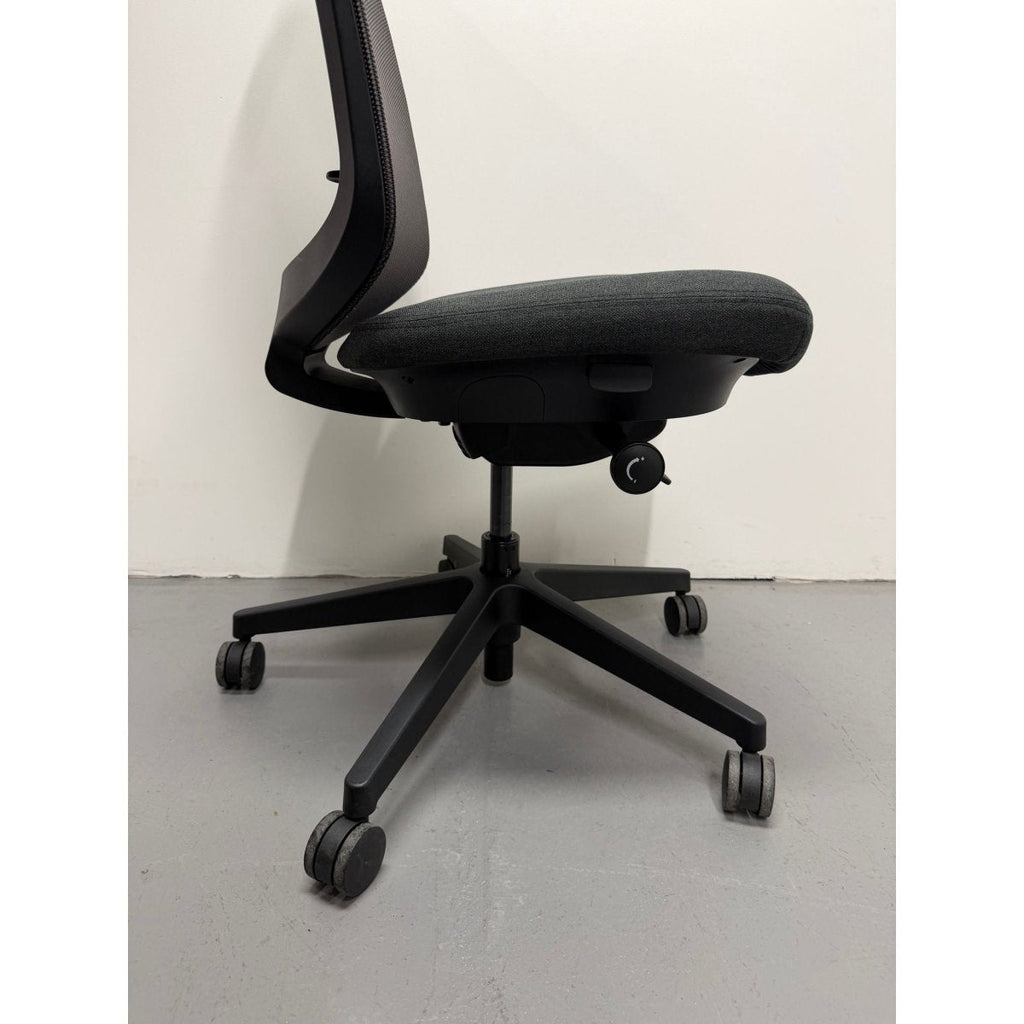 Herman Miller Verus - Suspension Back Task Chair - thegoodchairs