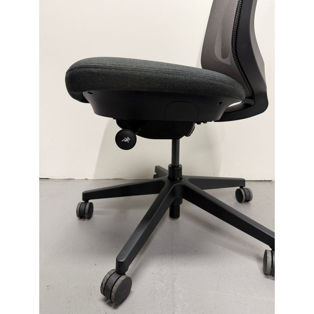 Herman Miller Verus - Suspension Back Task Chair - thegoodchairs