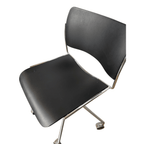 Howe 40/4 Swivel Chair by David - thegoodchairs