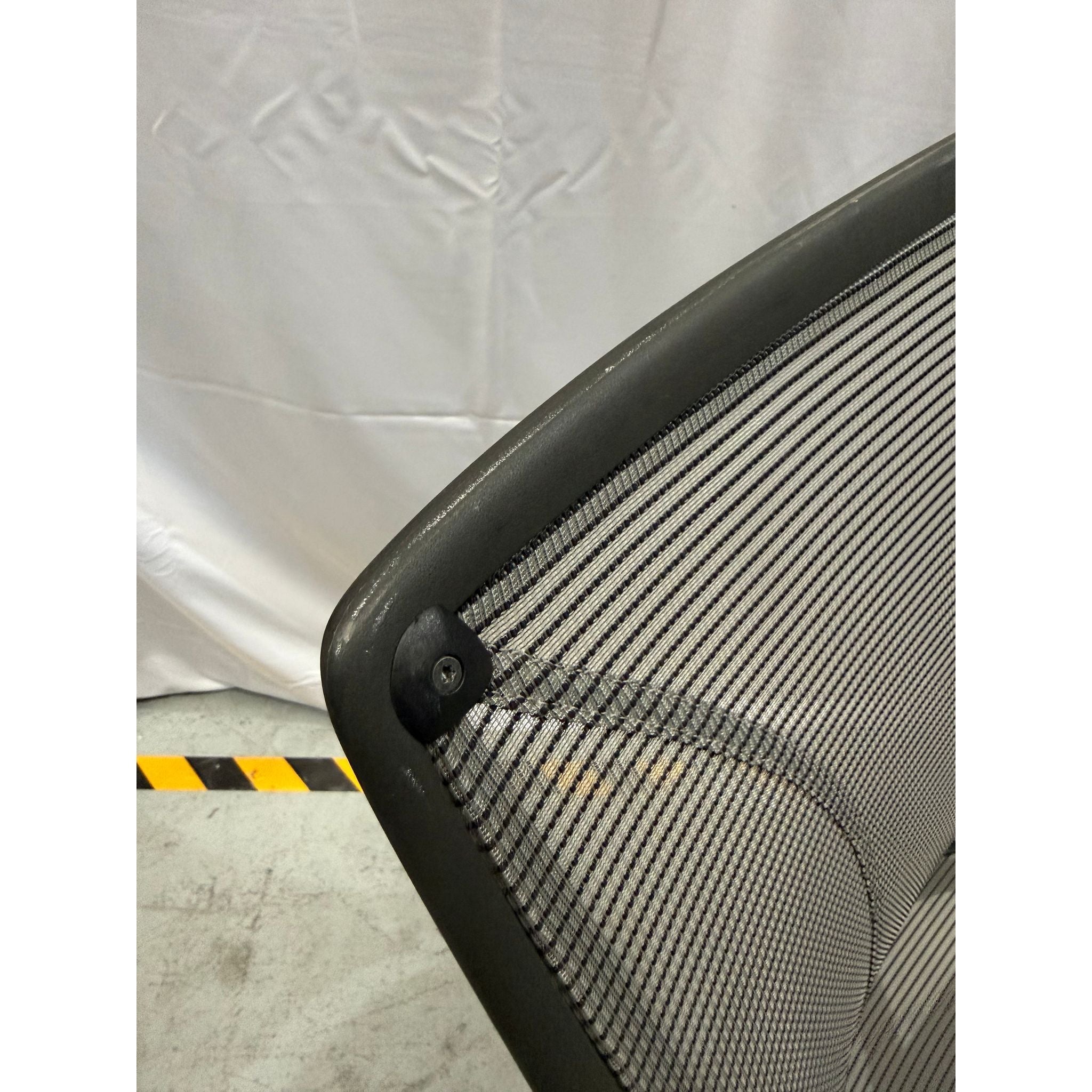 Humanscale Diffrient World - Office Chair - thegoodchairs