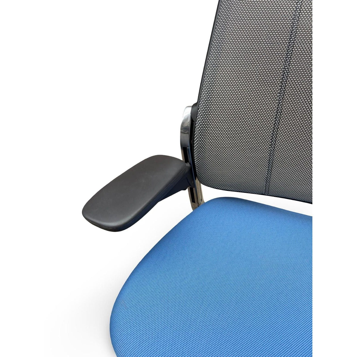 Humanscale Smart Task Chair, Blue - thegoodchairs