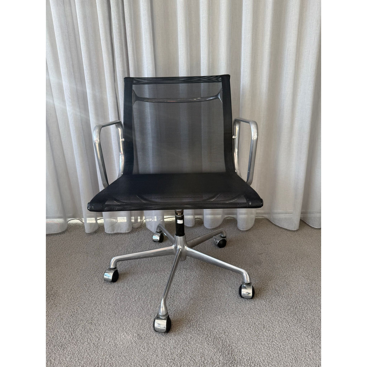 ICF Eames Aluminium Group Mesh Office Chair, Black, Mid-Back - thegoodchairs