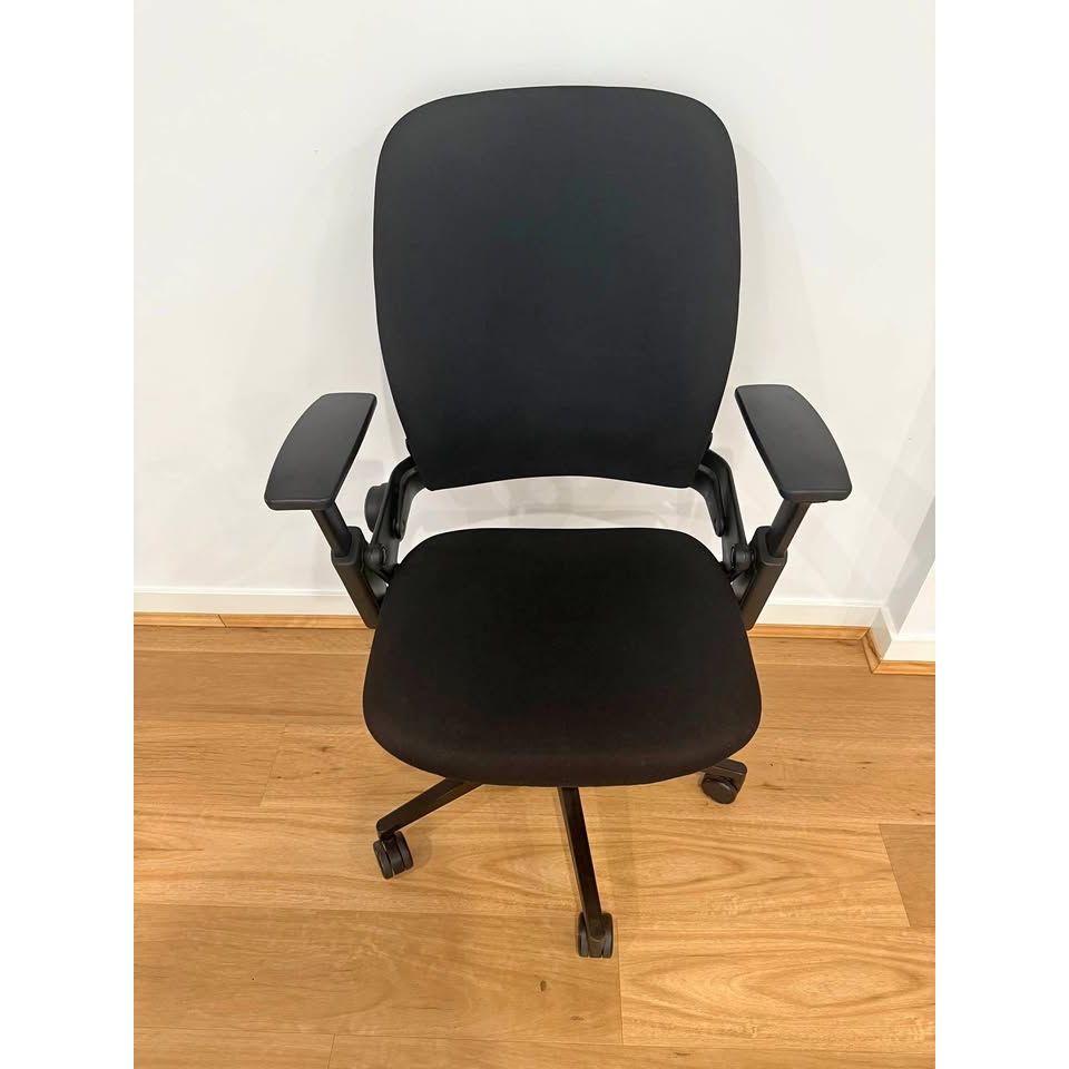 Steelcase Leap V2 Chair, 2019 Model, Fully Adjustable Arms