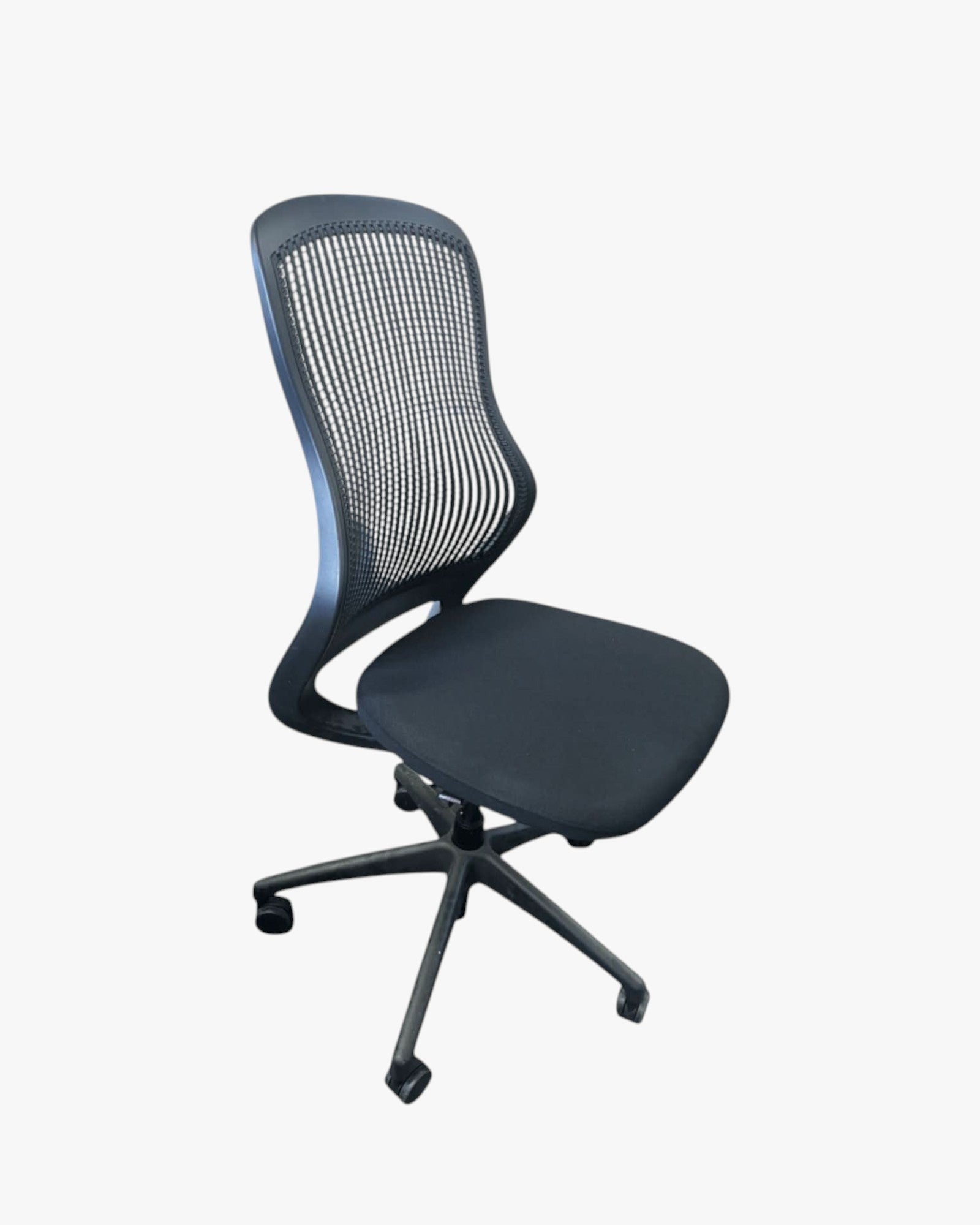 Knoll Regeneration - Formway / Generation and Chairs - thegoodchairs