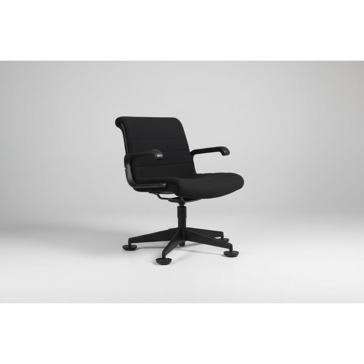 Knoll Sapper - Management Chair, 1979 - thegoodchairs