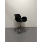 Lapalma Pass Easy Chair, Black Leather, 5 Star Castor Base - thegoodchairs