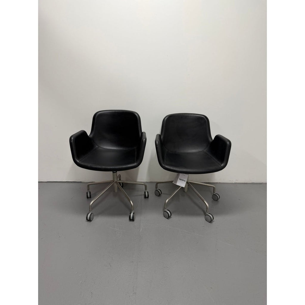 Lapalma Pass Easy Chair, Black Leather, 5 Star Castor Base - thegoodchairs
