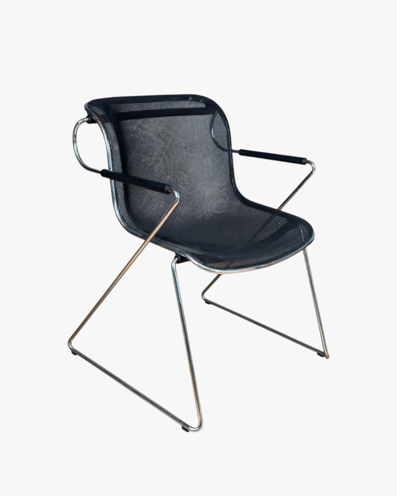 Penelope Chair by Charles Pollock - thegoodchairs