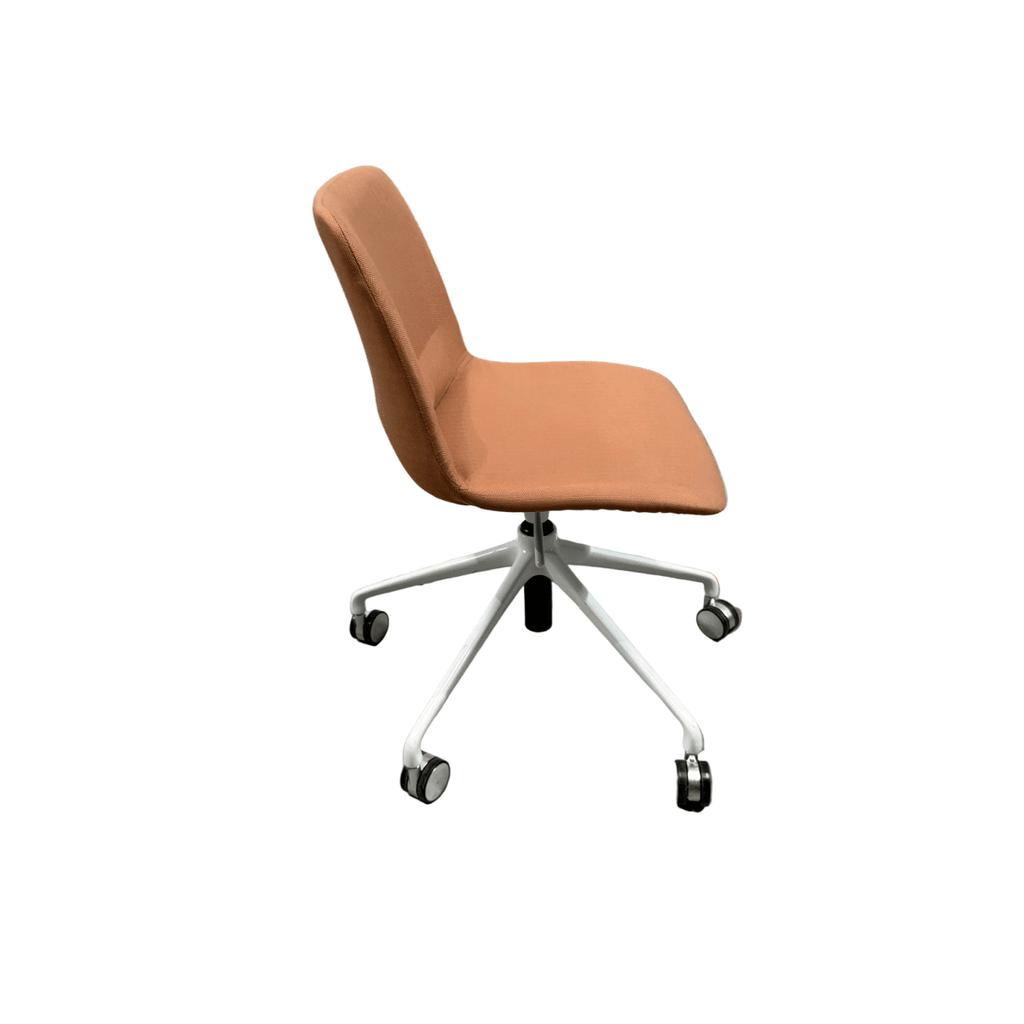 Schiavello Swivel Office Chair - thegoodchairs