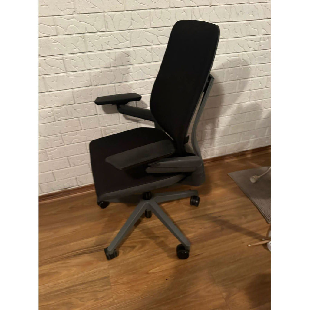 Steelcase Gesture - Chair - thegoodchairs
