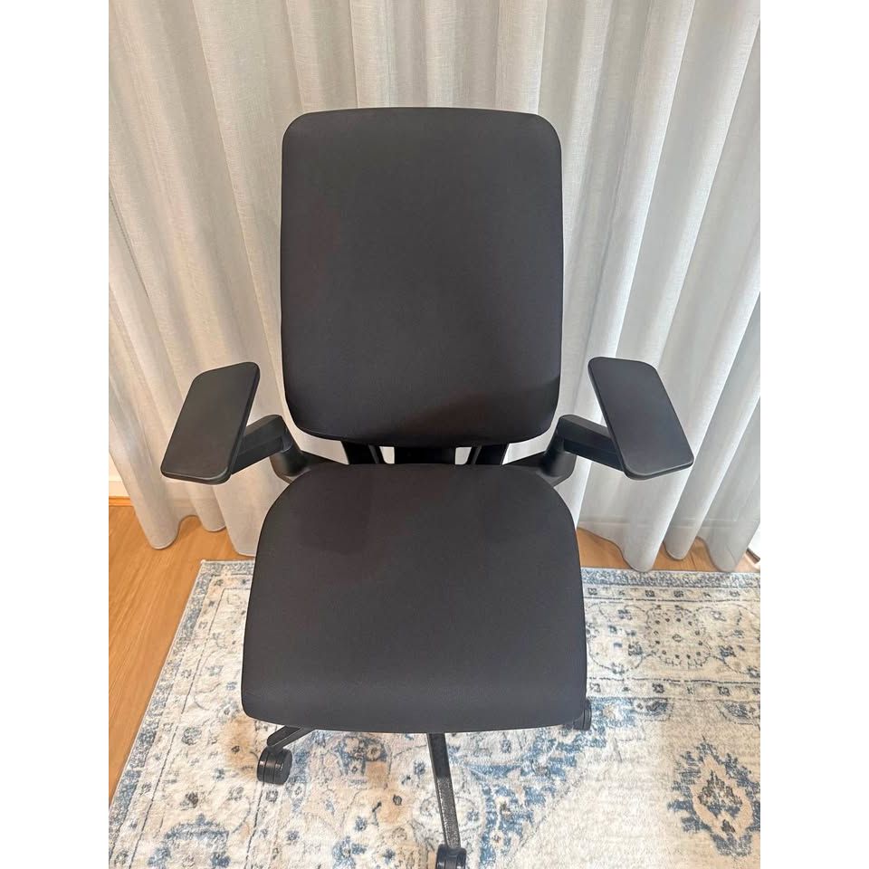 Steelcase Gesture Ergonomic Task Chair, Black Fabric, Black Frame, Fully Adjustable Arms - thegoodchairs