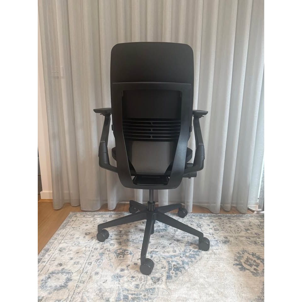 Steelcase Gesture Ergonomic Task Chair, Black Fabric, Black Frame, Fully Adjustable Arms - thegoodchairs