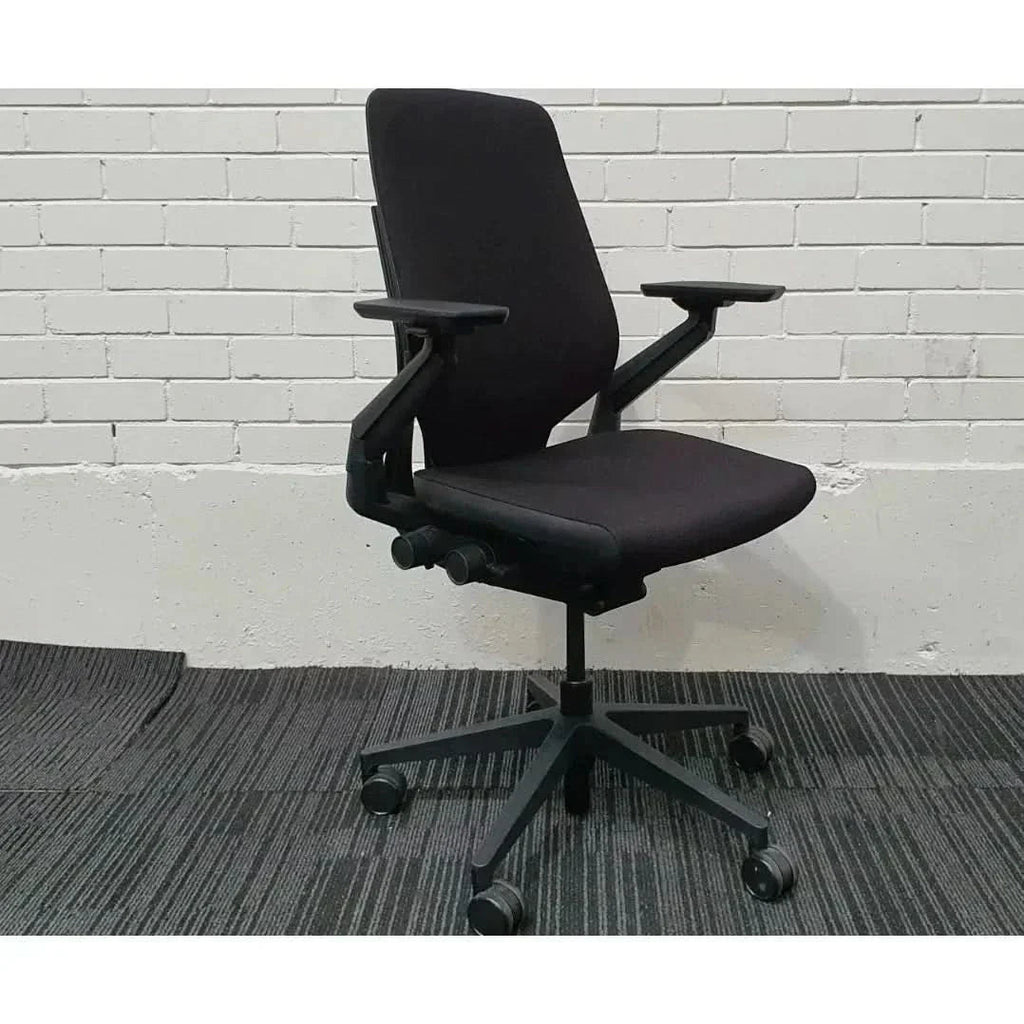 Steelcase Gesture - In Black - thegoodchairs