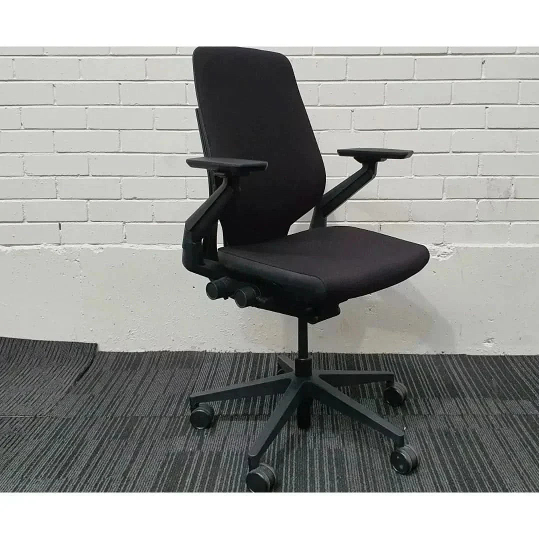 Steelcase Gesture - In Black - thegoodchairs