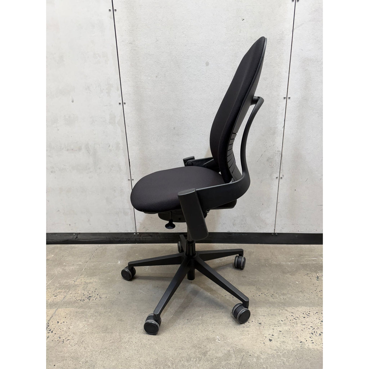 Steelcase Leap V2 Ergonomic Office Chair, Black, Armless - thegoodchairs