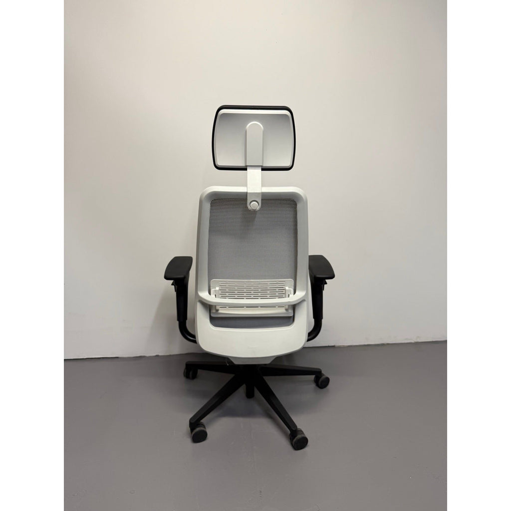 Steelcase Personality Plus - Task Chair with Arms & Headrest - thegoodchairs