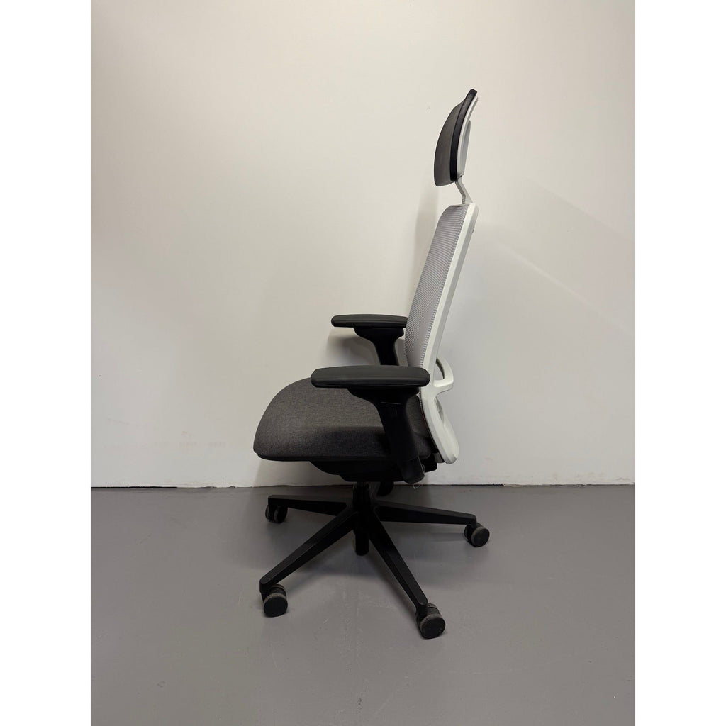 Steelcase Personality Plus - Task Chair with Arms & Headrest - thegoodchairs