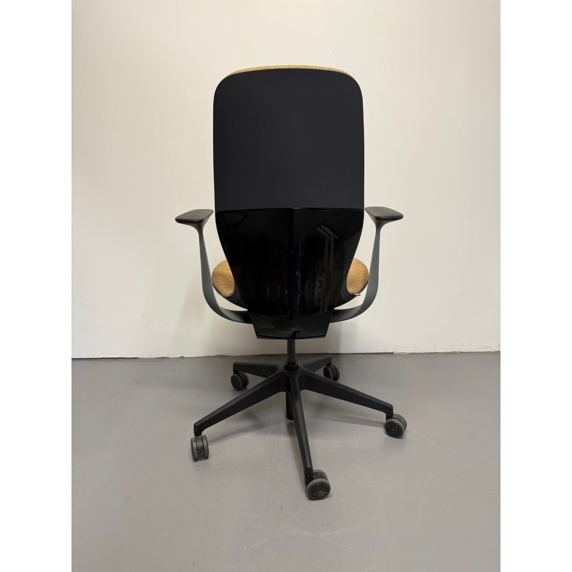 Steelcase Silq - Ergonomic Office Chair - Yellow Fabric - thegoodchairs