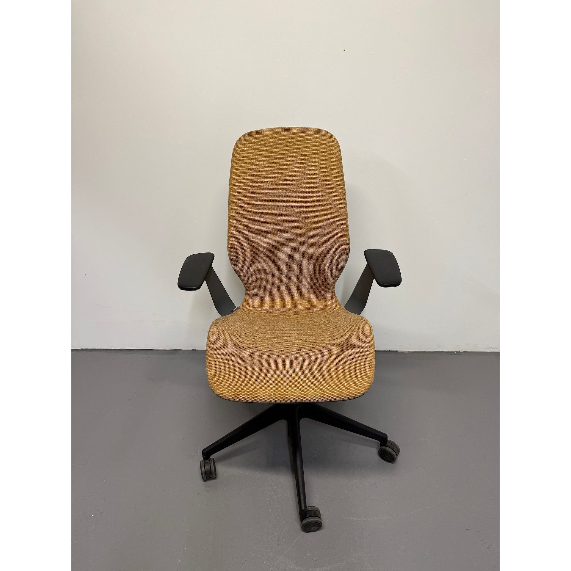 Steelcase Silq - Ergonomic Office Chair - Yellow Fabric - thegoodchairs