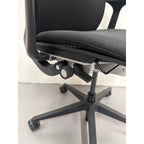 Steelcase Think - Boardroom / Meeting Chair - Fixed Arms | Black - thegoodchairs