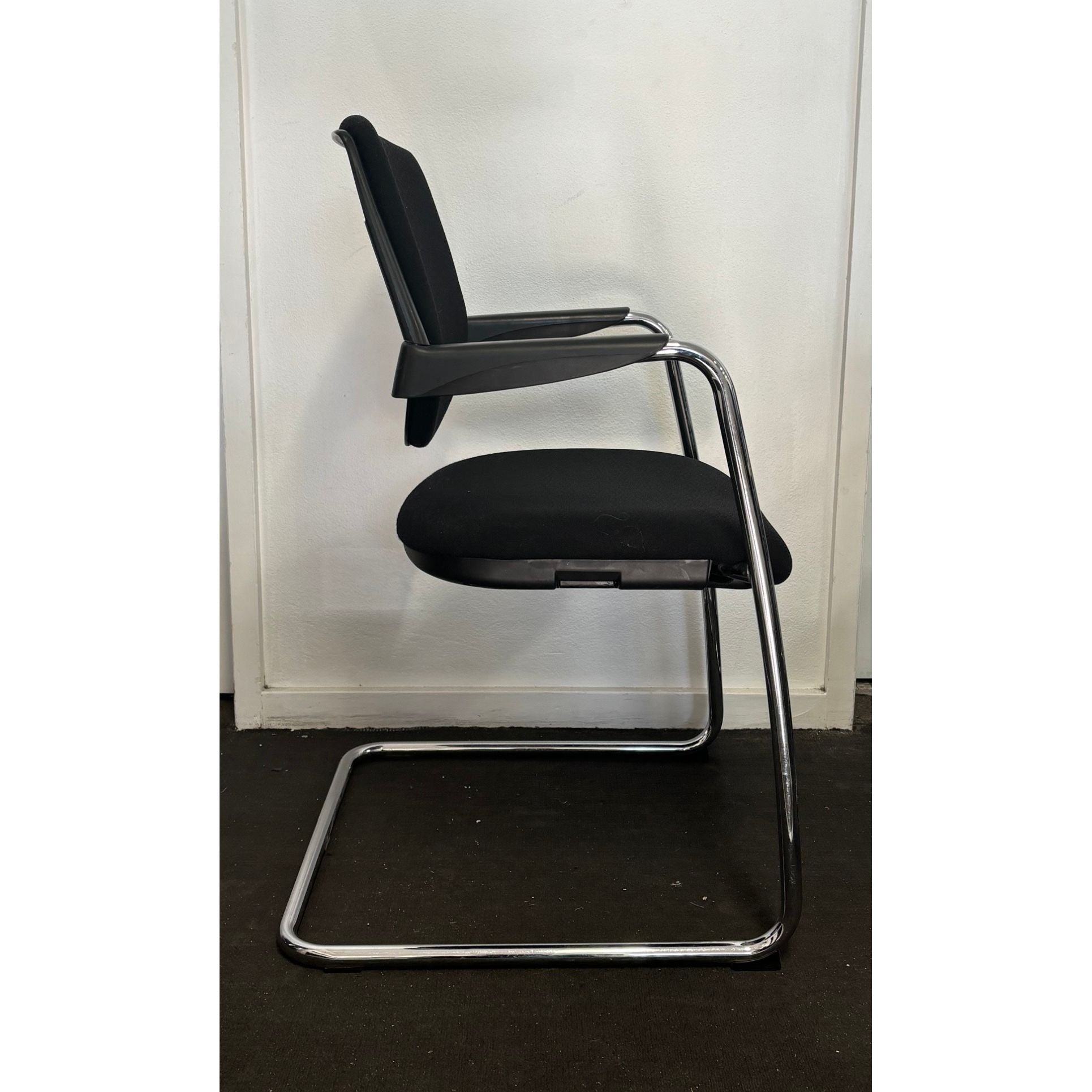 Stylecraft Cantilever Client Chair - thegoodchairs