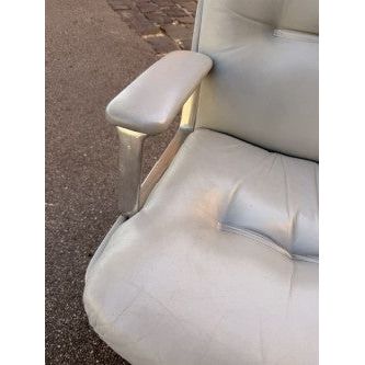 Tecno Osvaldo Borsani for P128 Office Chair, Late 1960s, Early 1970s, Light Grey Italian Leather - thegoodchairs