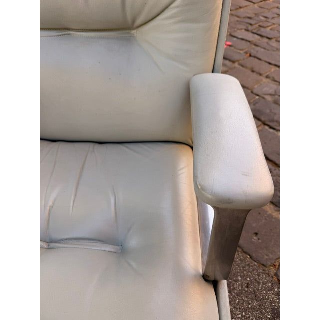 Tecno Osvaldo Borsani for P128 Office Chair, Late 1960s, Early 1970s, Light Grey Italian Leather - thegoodchairs