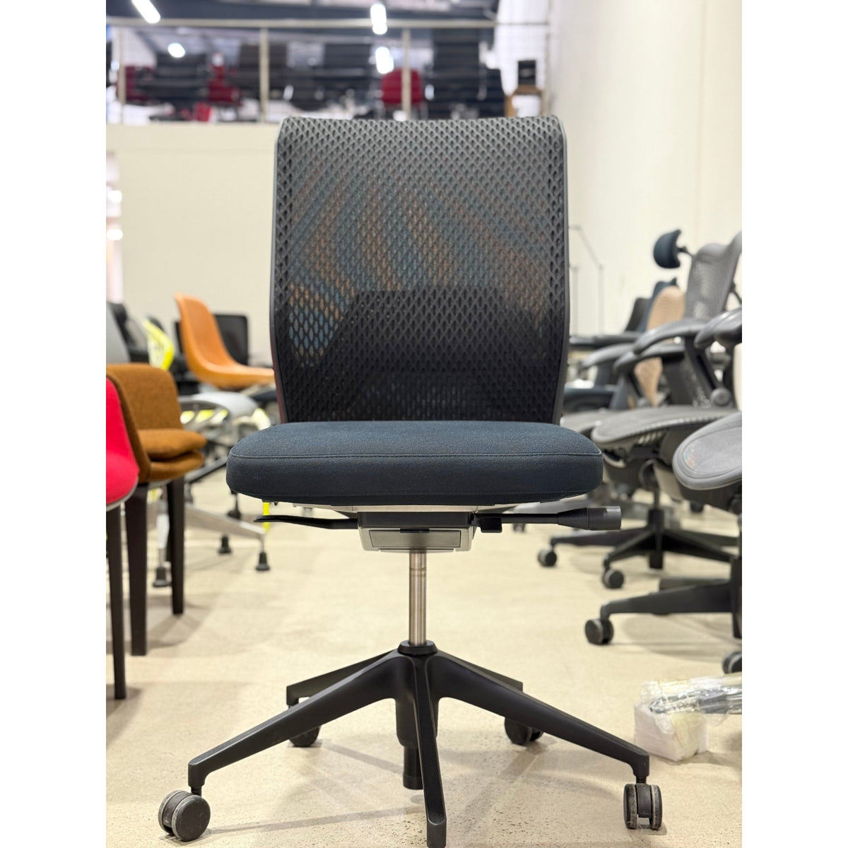 Vitra ID Mesh Task Chair, Black, Armless - thegoodchairs