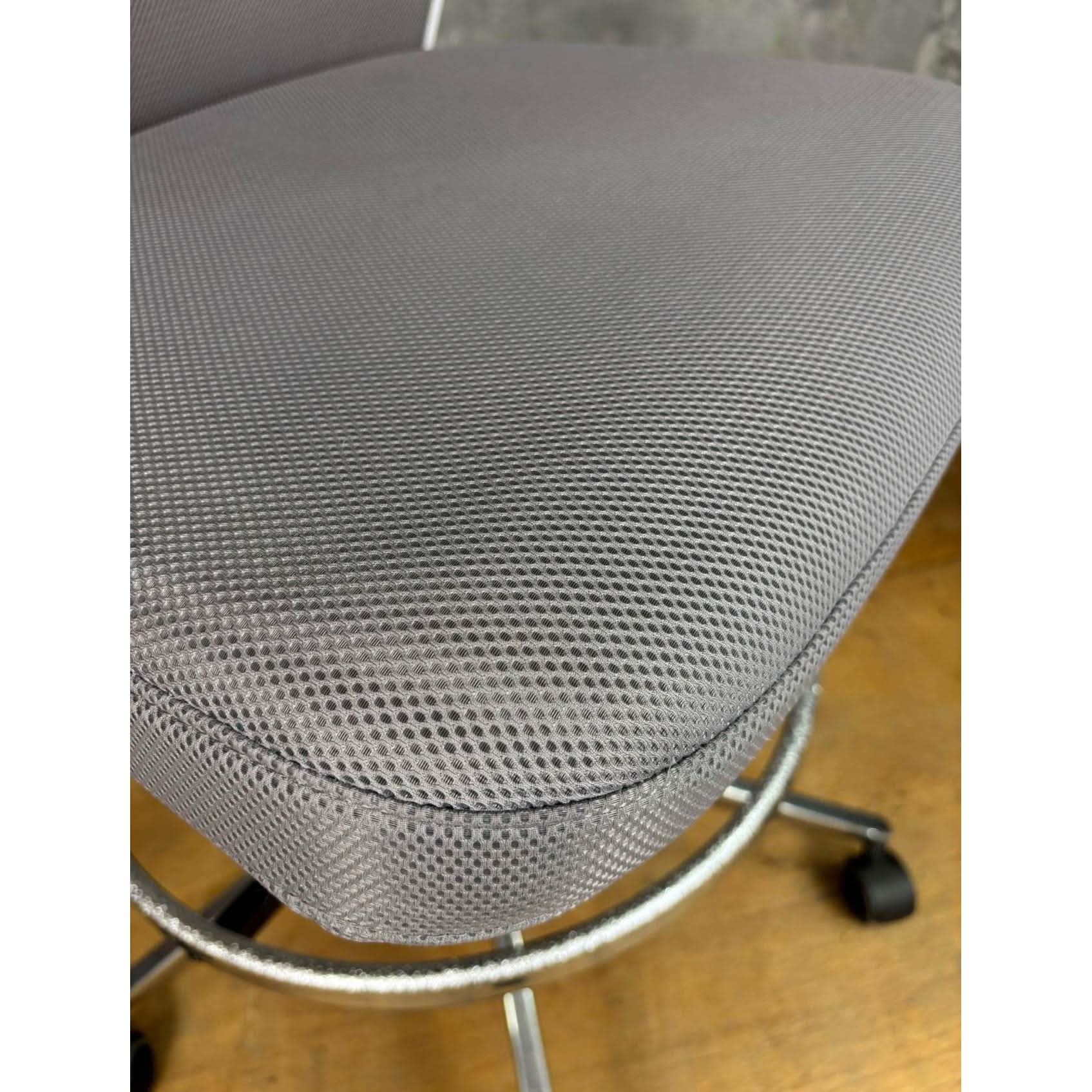 Vitra ID Soft - Citterio High Meeting Chair - thegoodchairs