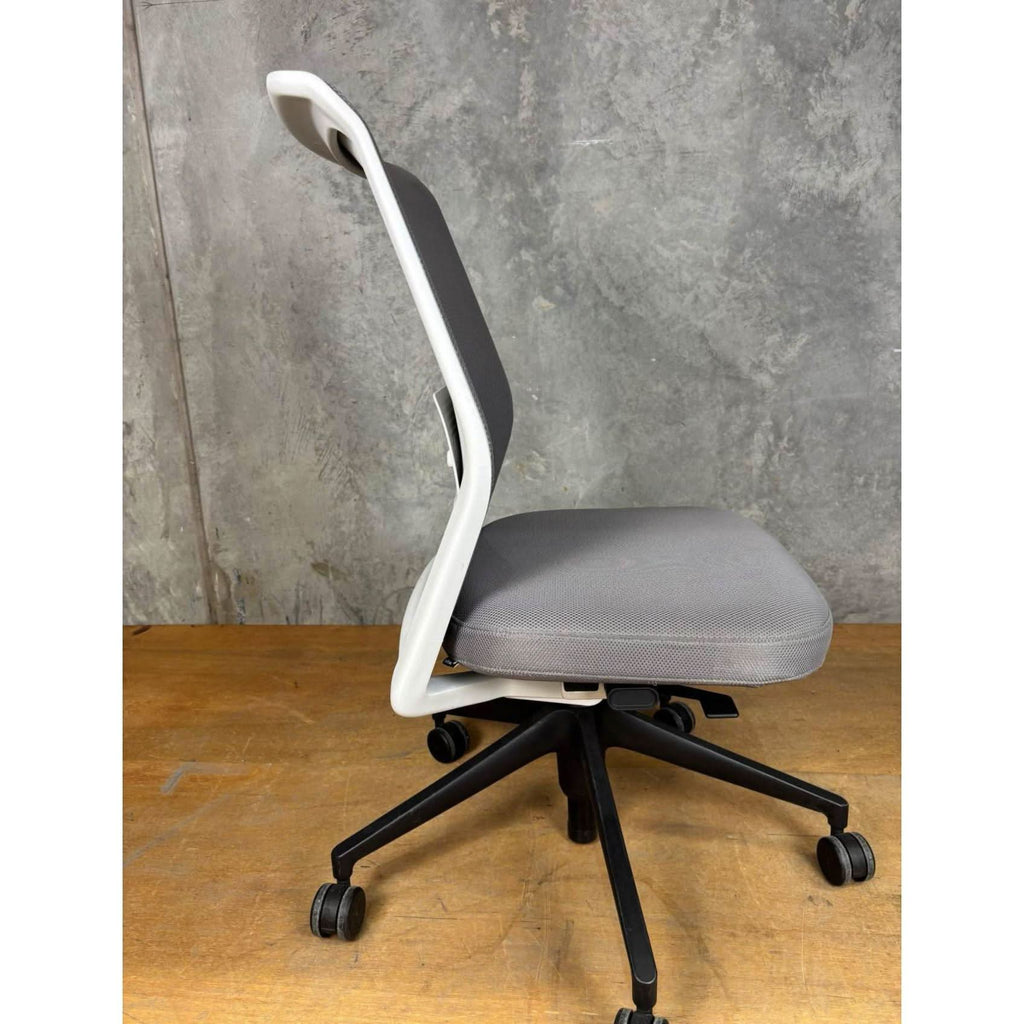 Vitra ID Soft - Citterio Meeting Chair - thegoodchairs