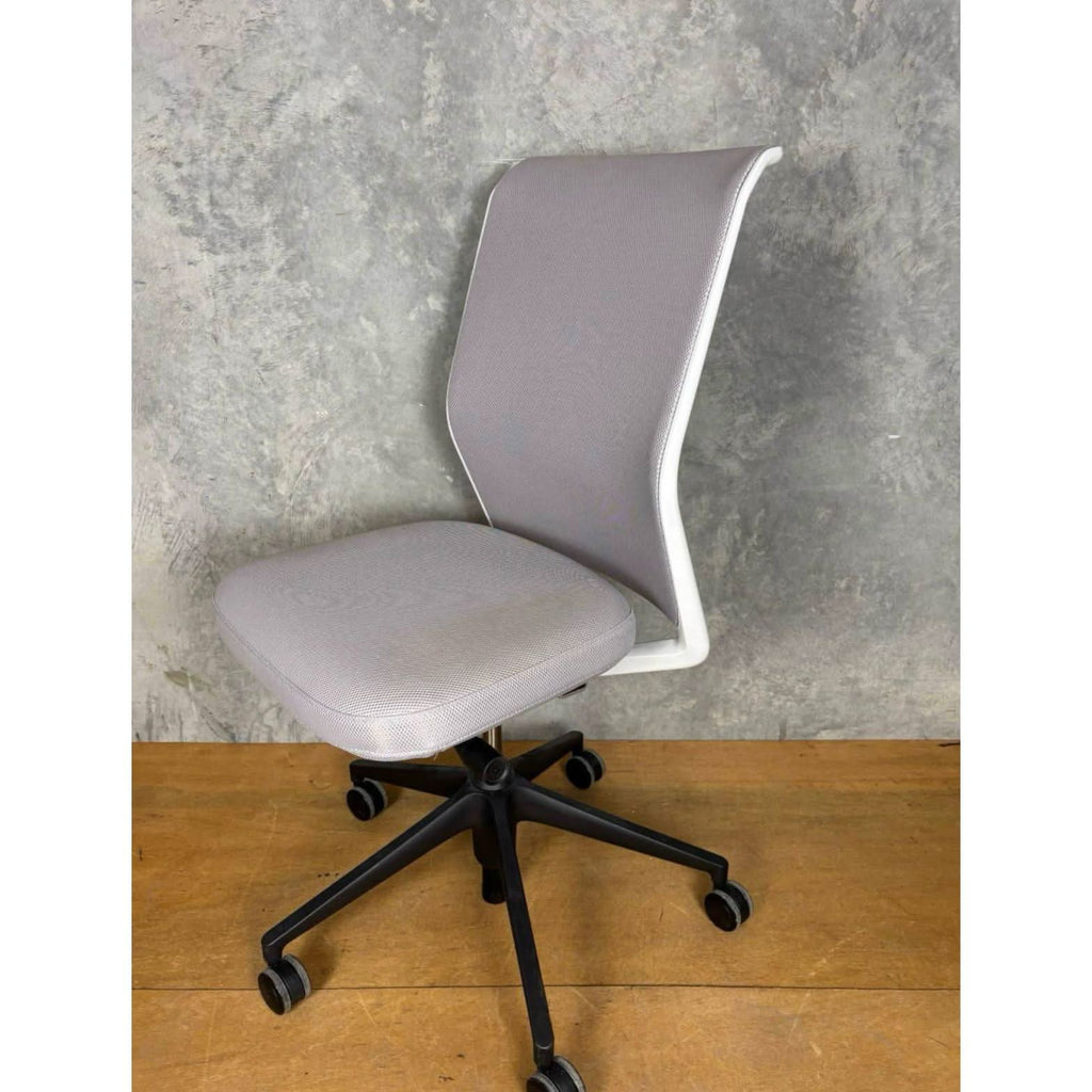 Vitra ID Soft - Citterio Meeting Chair - thegoodchairs