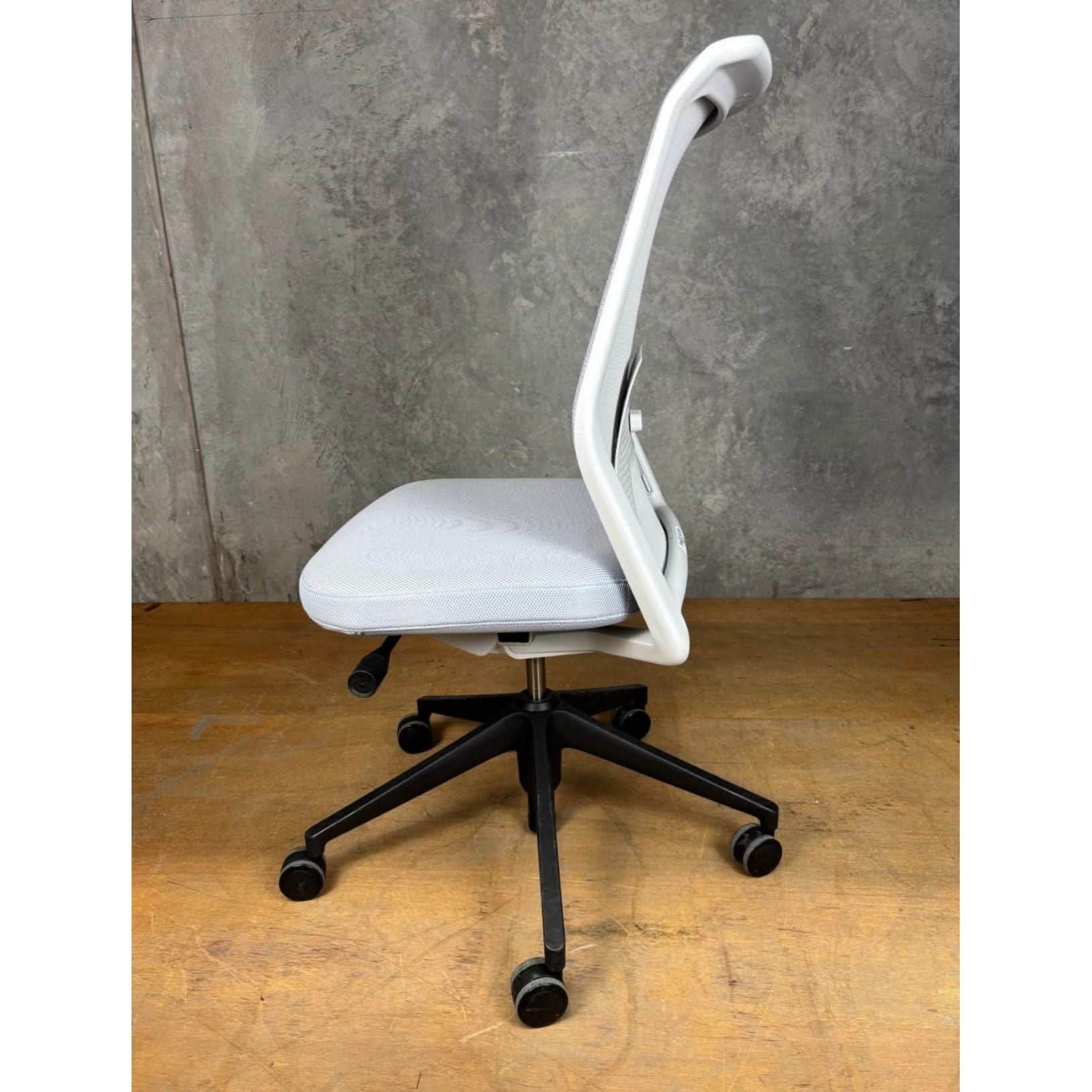 Vitra ID Soft - Citterio Meeting Chair - thegoodchairs