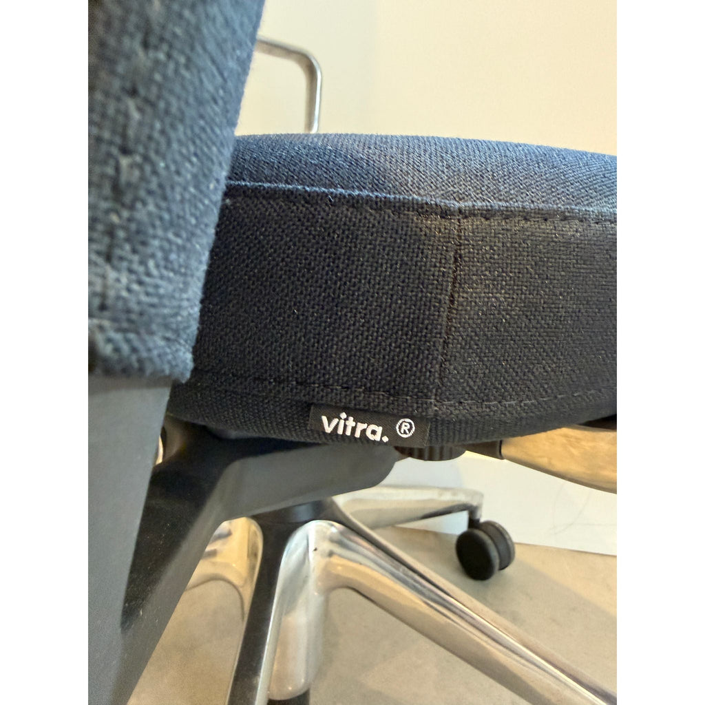 Vitra ID Trim L Office Chair, Black - thegoodchairs