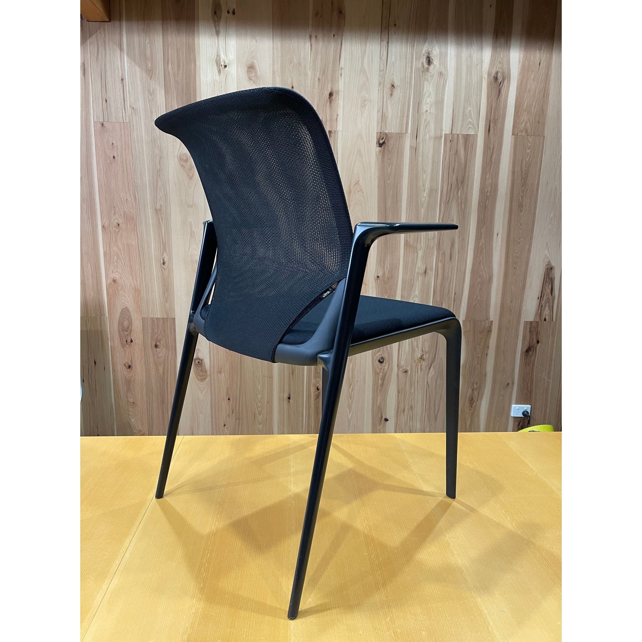 Vitra MedaSlim - Meda Slim Chair, Designer Alberto Meda 2004 - thegoodchairs