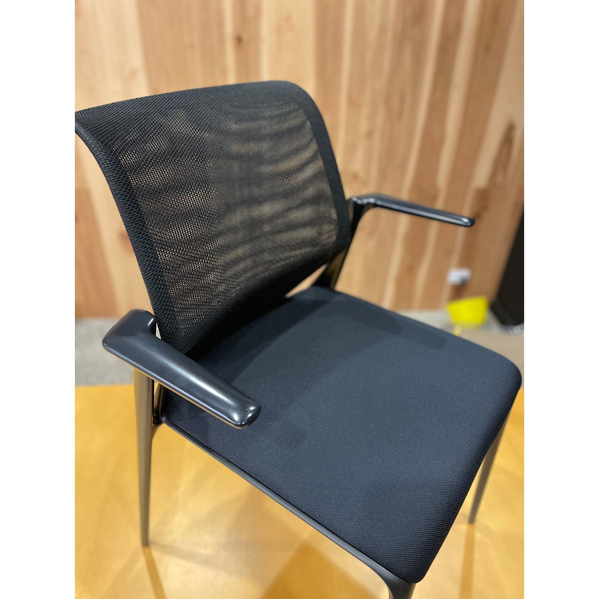 Vitra MedaSlim - Meda Slim Chair, Designer Alberto Meda 2004 - thegoodchairs