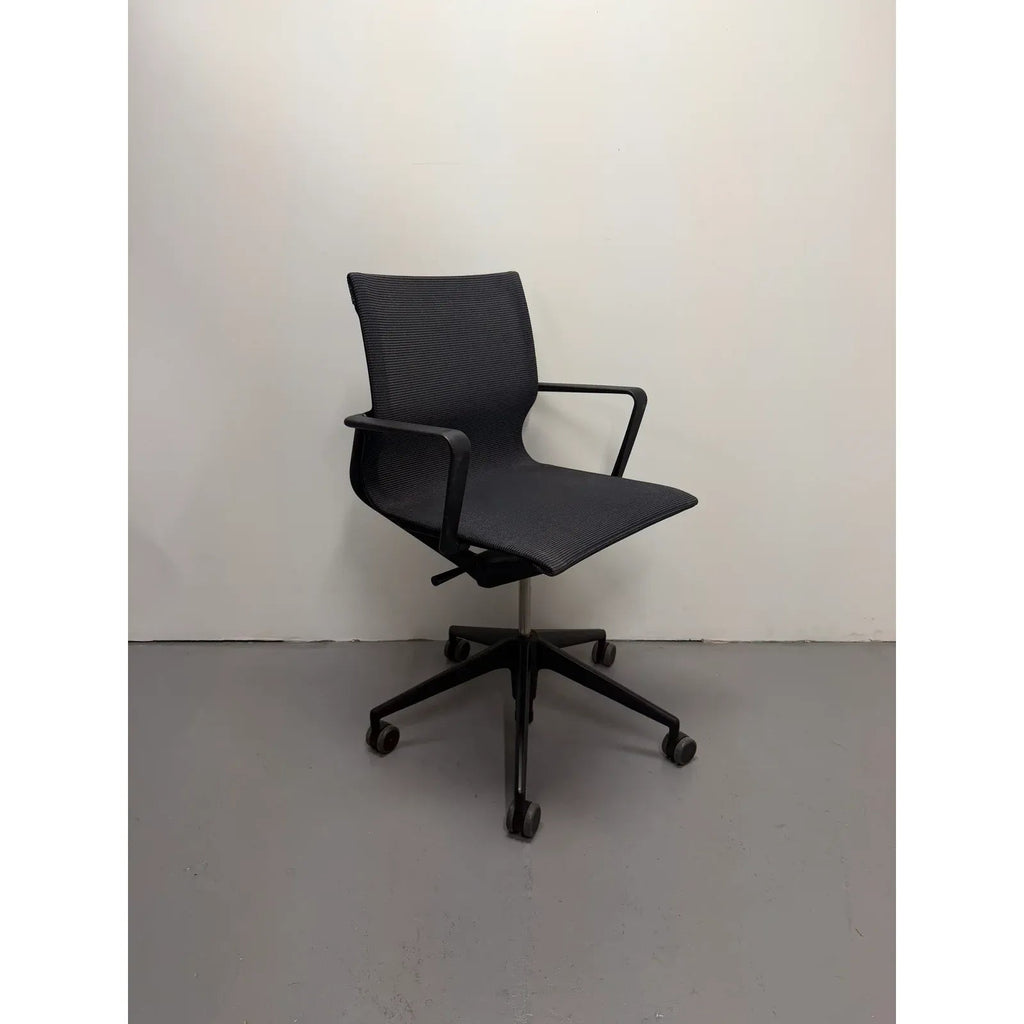 Vitra Physix - Ergonomic Boardroom Office Chair - Alberto Meda - thegoodchairs