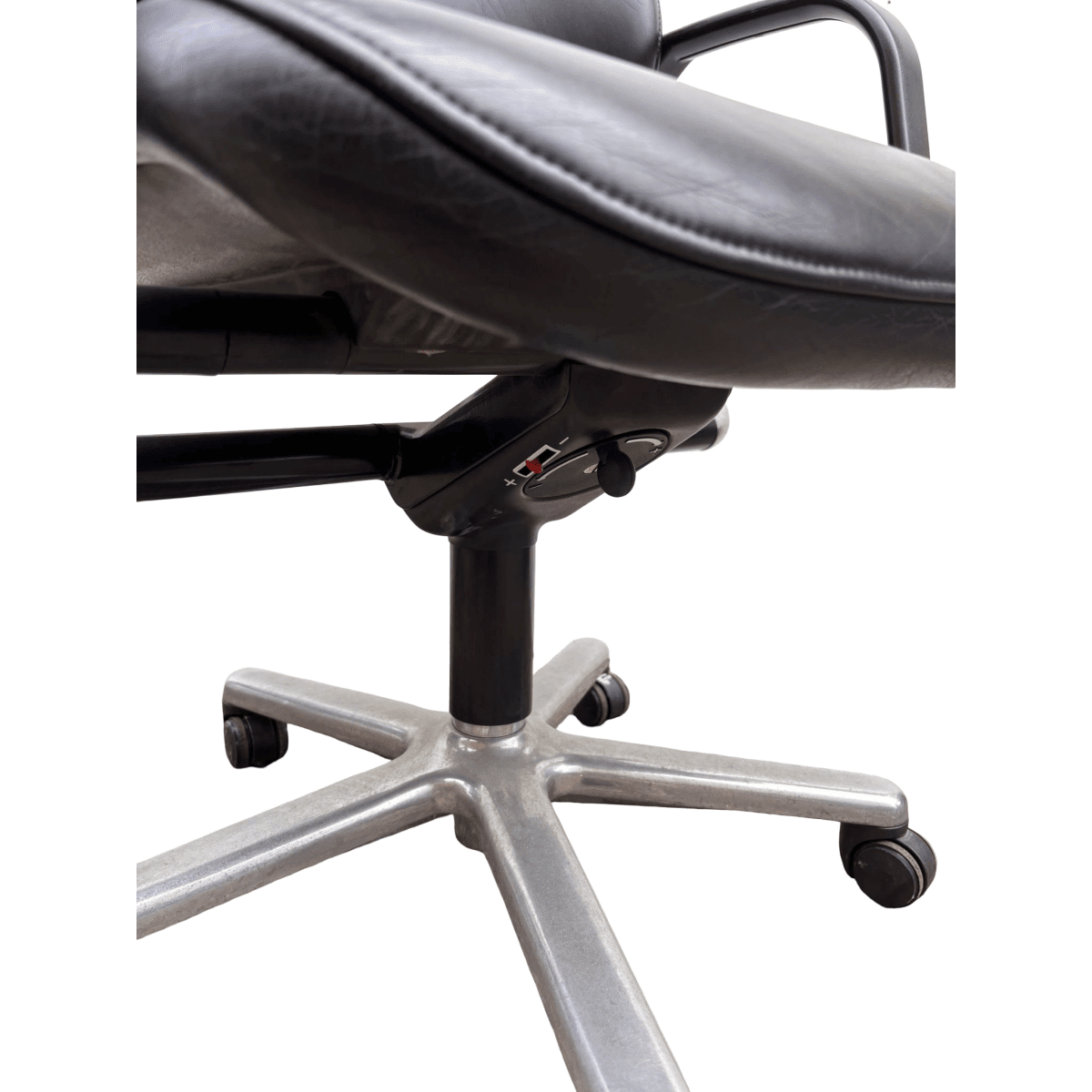 Wilkhahn Chair, Black - thegoodchairs