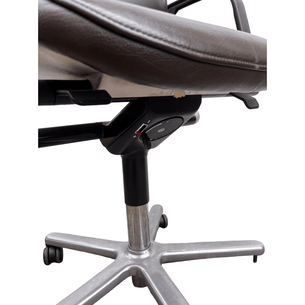 Wilkhahn Chair, Brown and White - thegoodchairs
