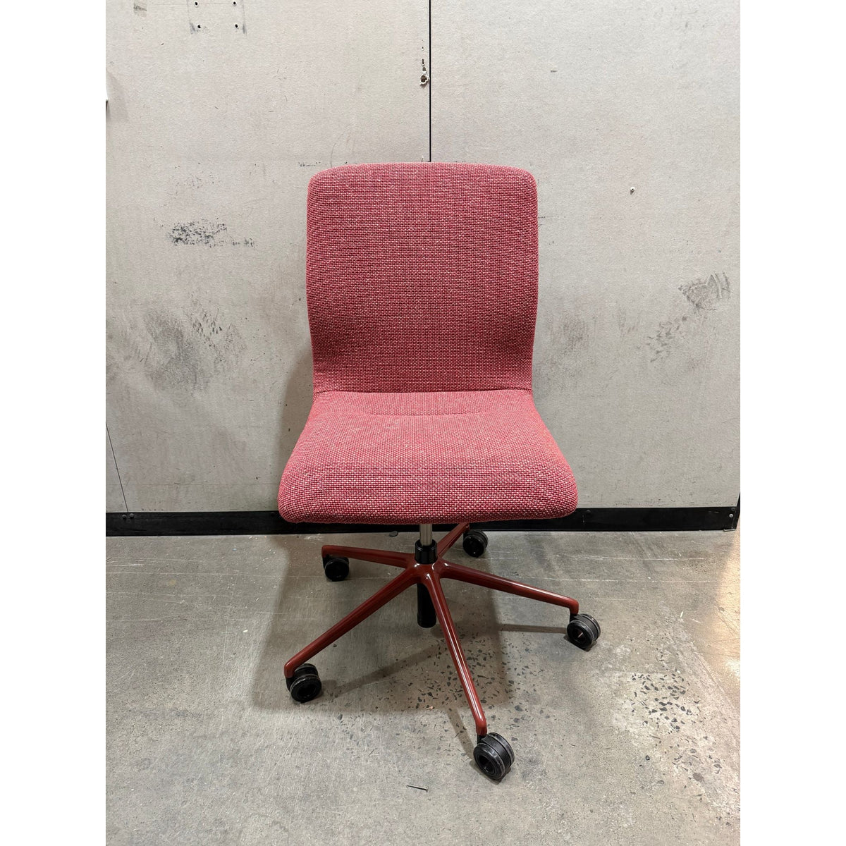 Wilkhahn Decide 296/6 Swivel Office Chair, Red - thegoodchairs
