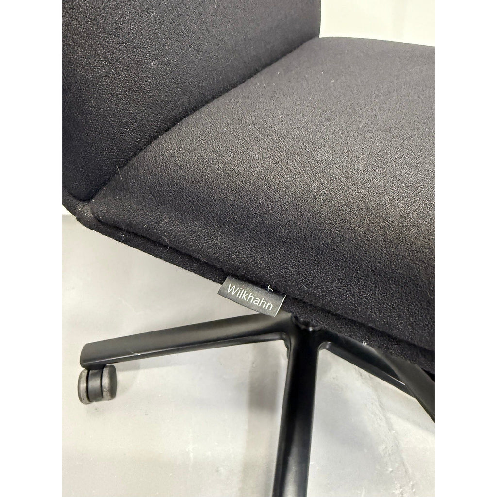 Wilkhahn FS 204/7 - Medium Back, Black Fabric - thegoodchairs