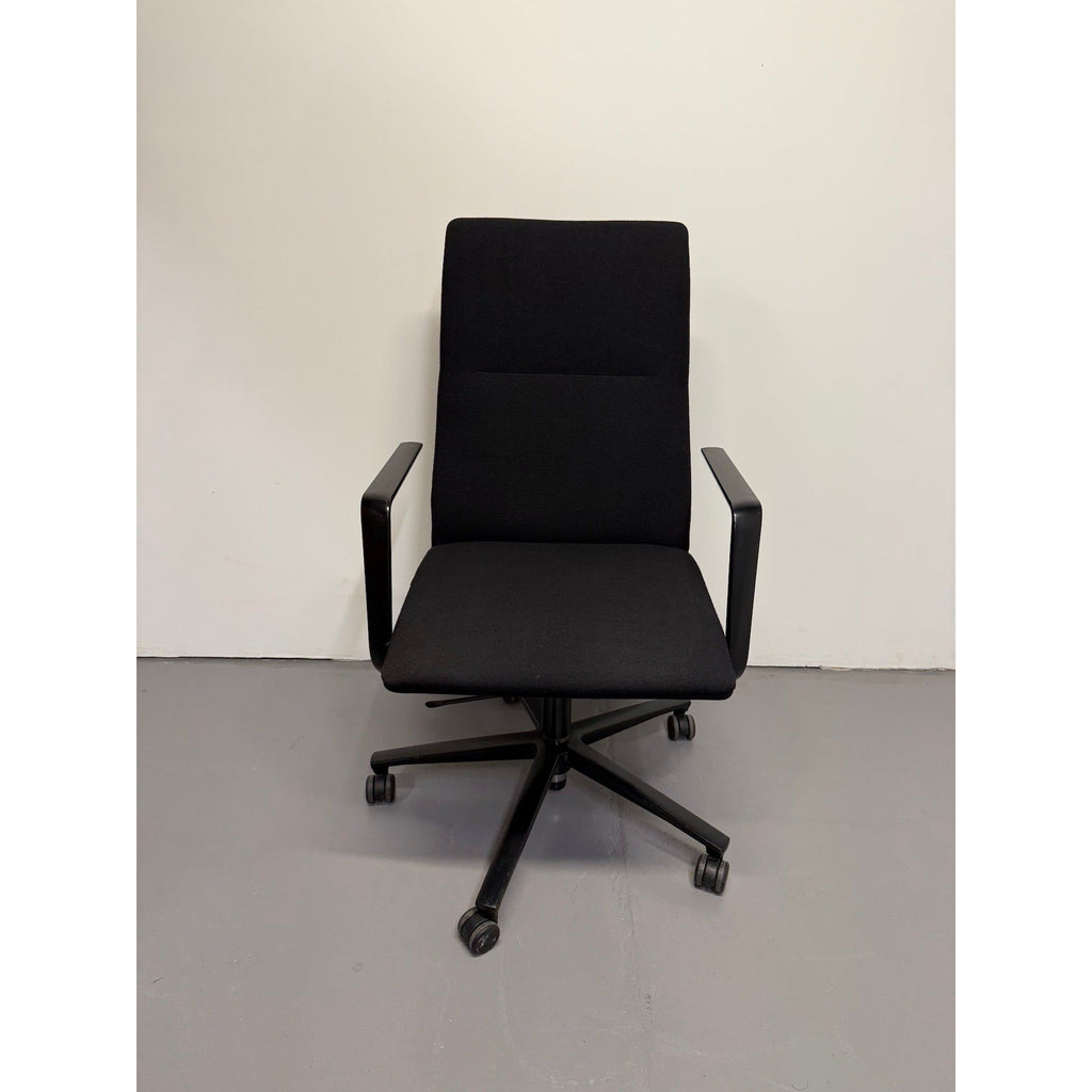 Wilkhahn FS 204/7 - Medium Back, Black Fabric - thegoodchairs