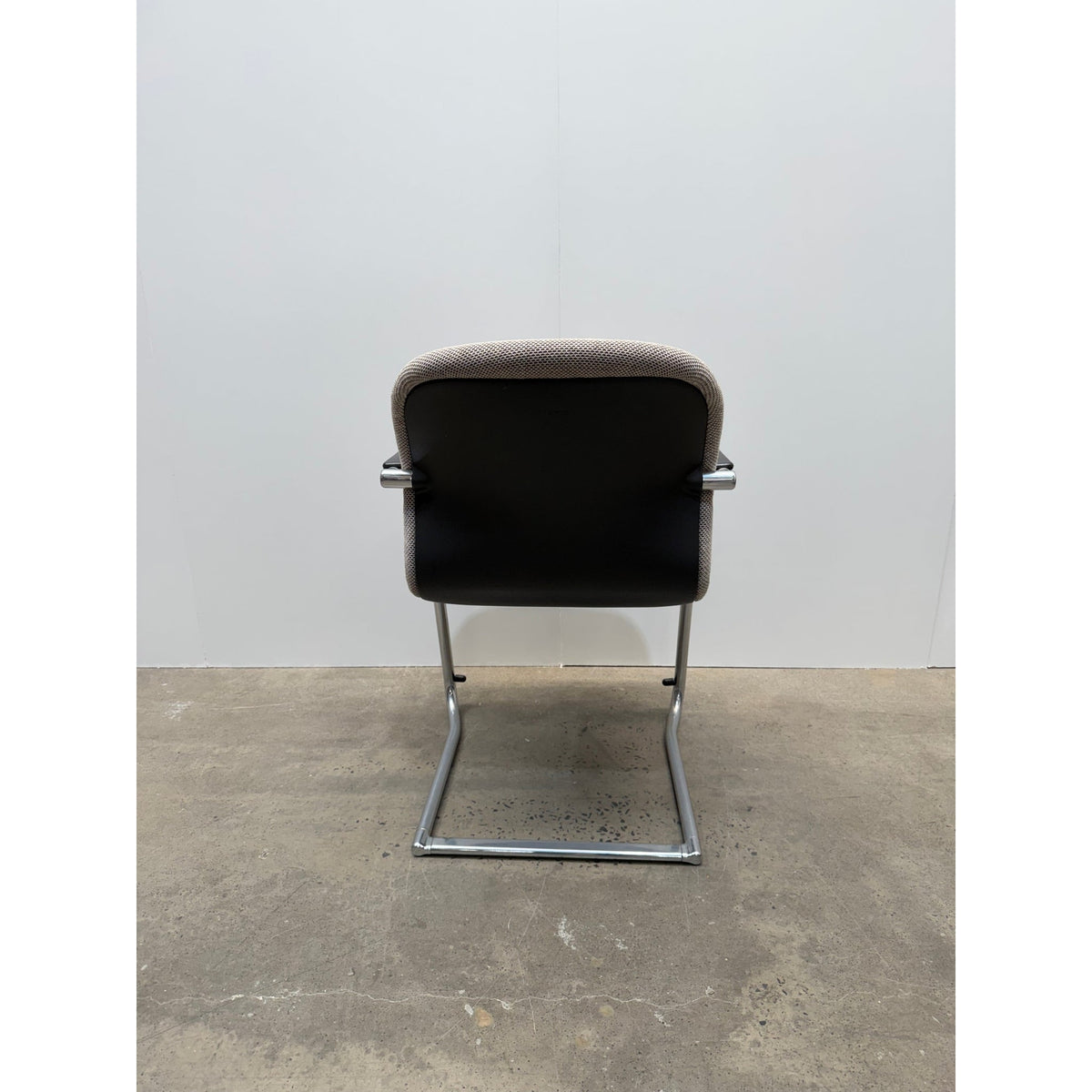 Wilkhahn FS-Line 212/5 Cantilever Chair, Kvadrat Skifer, Chrome - thegoodchairs