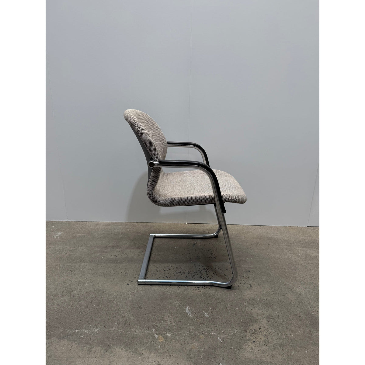 Wilkhahn FS-Line 212/5 Cantilever Chair, Kvadrat Skifer, Chrome - thegoodchairs