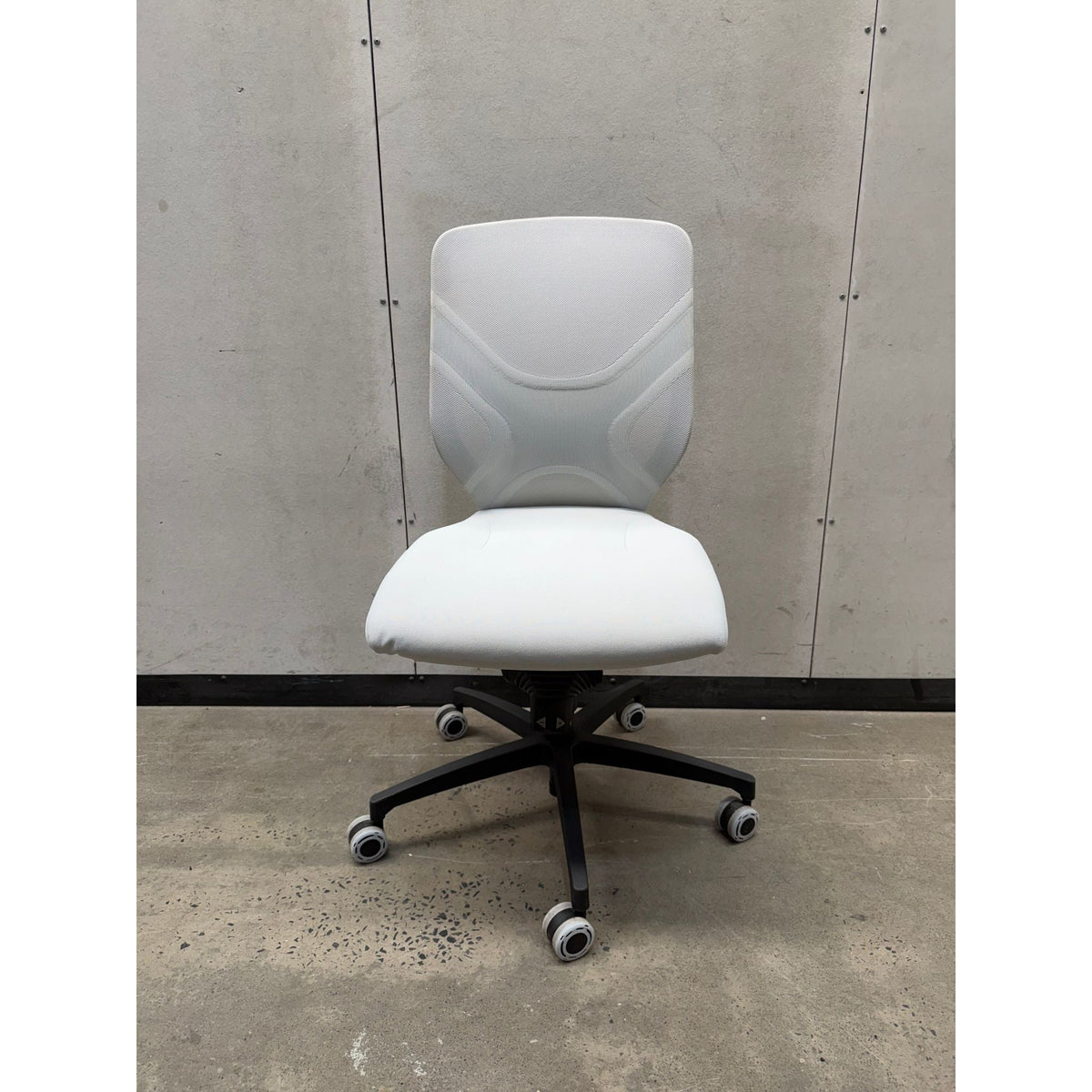 Wilkhahn IN 184/7 Ergonomic Office Chair, White / Light Grey - thegoodchairs
