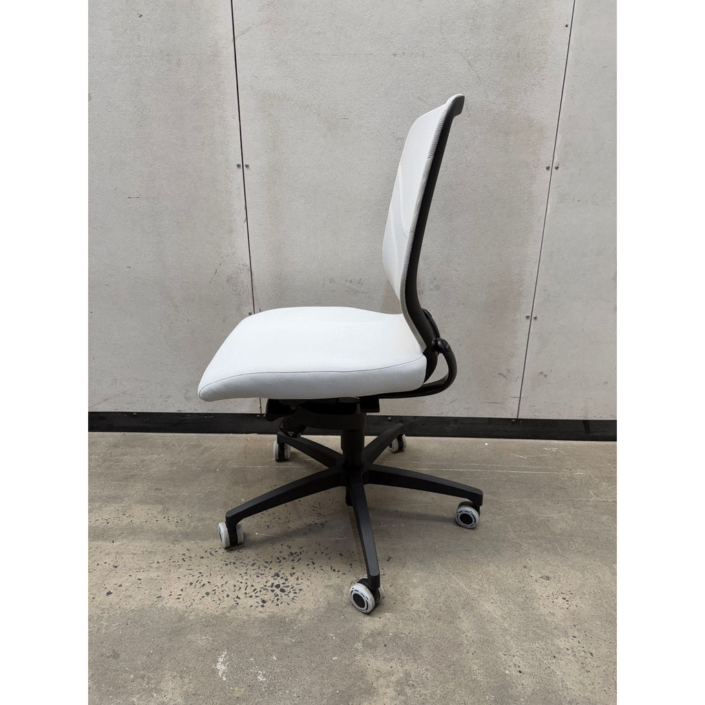 Wilkhahn IN 184/7 Ergonomic Office Chair, White / Light Grey - thegoodchairs