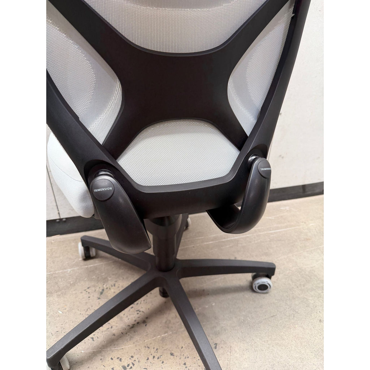 Wilkhahn IN 184/7 Ergonomic Office Chair, White / Light Grey - thegoodchairs