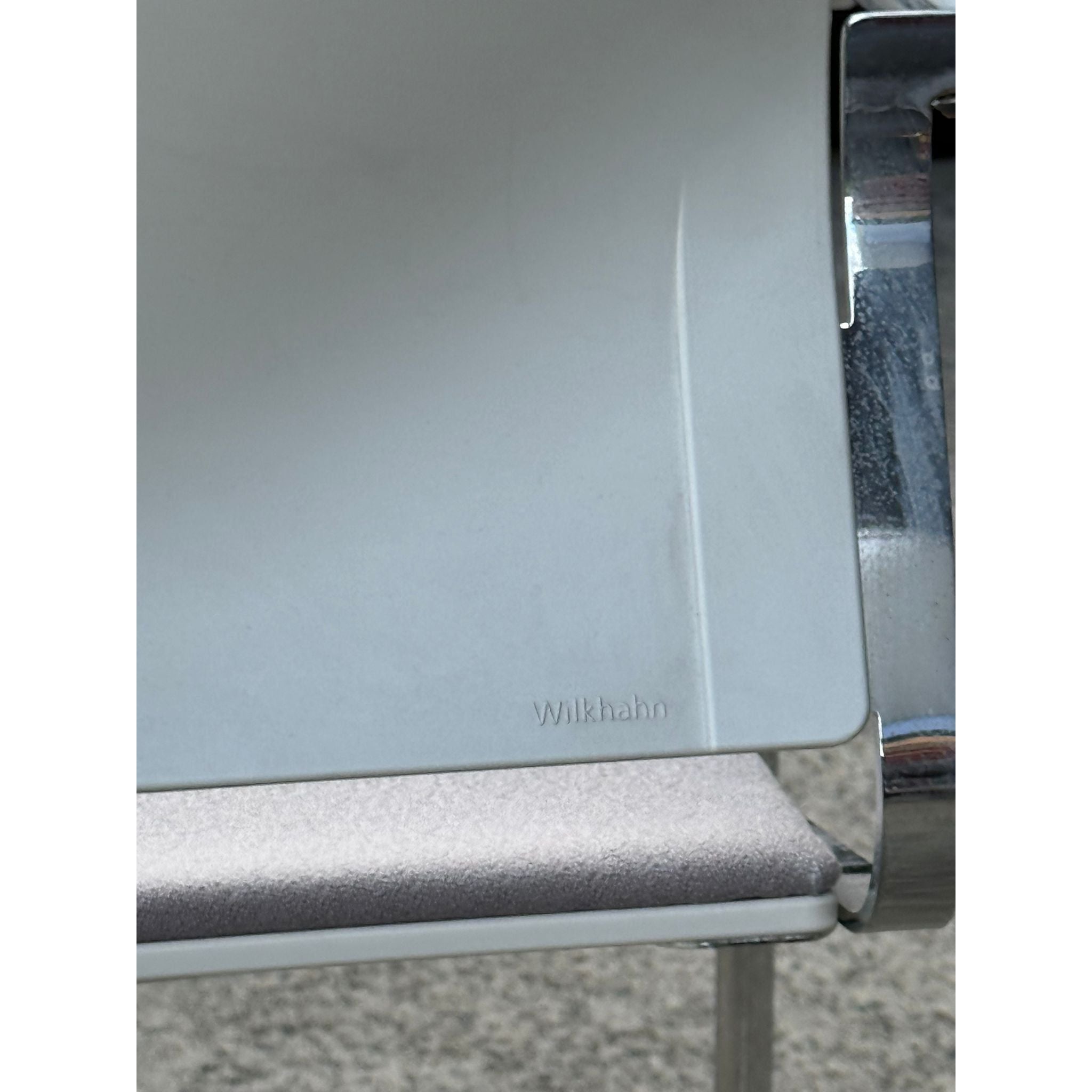 Wilkhahn Modus - 287/81 Conference Room Cantilever Chair - thegoodchairs
